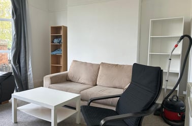 Napier Terrace, Flat 1, Mutley, Plymouth - Image 2